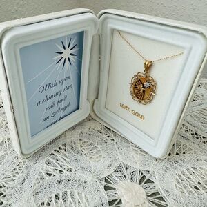 10K Yellow Gold Michael
Anthony Guardian Angel
Necklace Pendant New